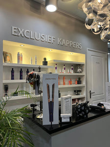 Aestra Hairstraight Pro in gebruik in een kapperszaak